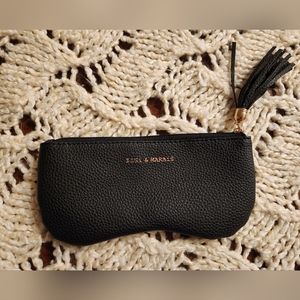 NWT Zigi and Marais Pouch
